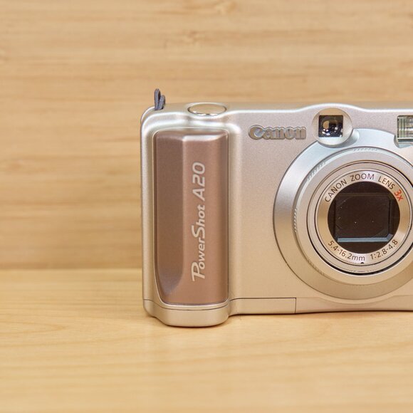 Vintage Canon Powershot A20 2.1 MP Digital Camera 3x Optical Zoom, Made in Japan - Picture 2 of 11